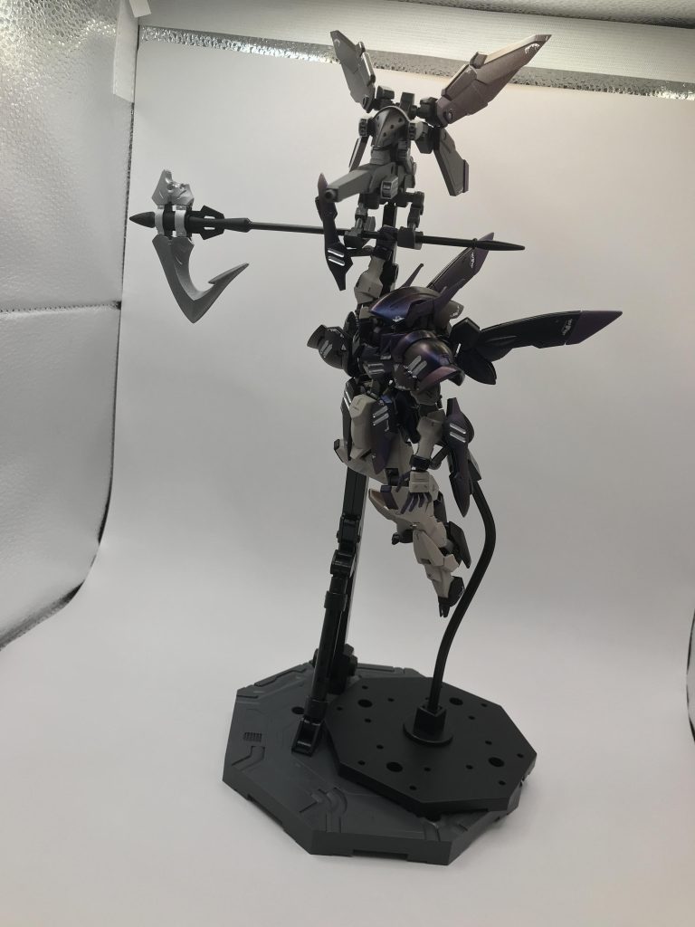 ガンダムグレモリードローン装備–2枚目/制作者：にくつかみもちお