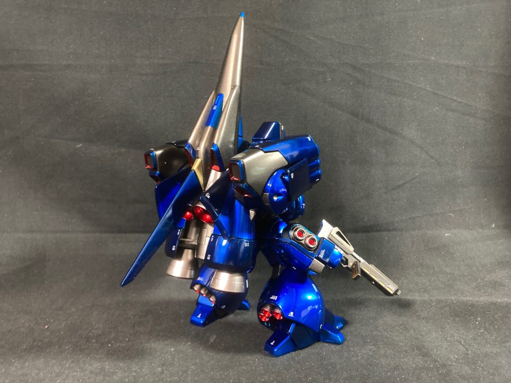 バックショット。ズサといえばたくさんのミサイルとドデカブースターですね。男の子が大好きなやつです（偏見）。