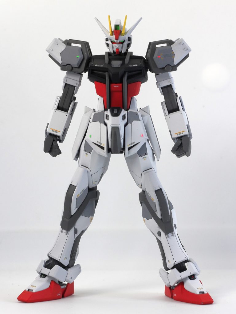 プロポーションはいじってません。ハンドパーツはビルドハンズ角の小さいの。