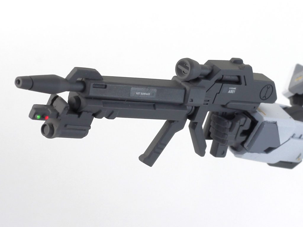 ライフルになんか追加スケールモデルのパーツを使いました。