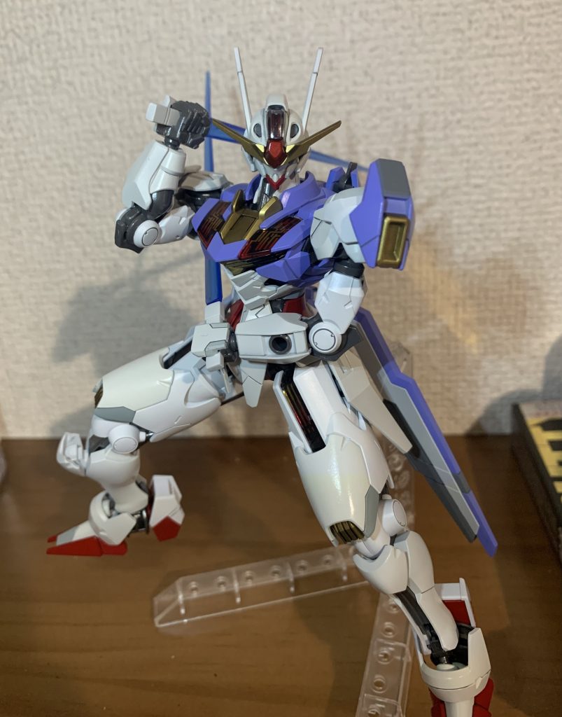 このポーズが何の構えかわかるそこのアナタ！ズバリ40前後の中年ですね笑そう！両腕が破壊される必殺技です！久しぶりの全塗装は結構やっつけ作業だったんですが素材がよくてそこそこの出来になりました。知人がミキシングで空の王者作ってたんで次回は自分も何かミキシングで作りたいと思ってます！ちゃんと投稿できればいいんですが笑最後までご覧いただきありがとうございました(^_^)