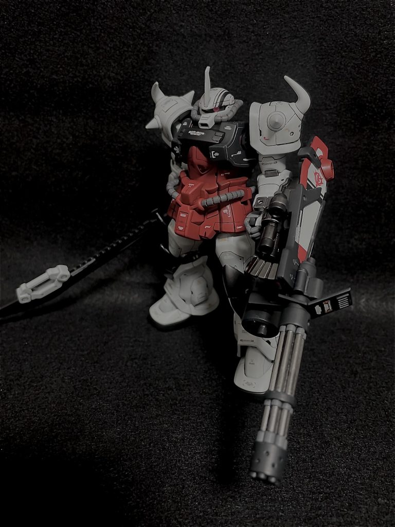 全身写真です。いつもながらスジ彫り追加、プラ板でのディテールアップとデカール貼りで仕上げてます。相変わらずデカール貼り出すと止まらなくなりますが、今回は抑えめで仕上げました。