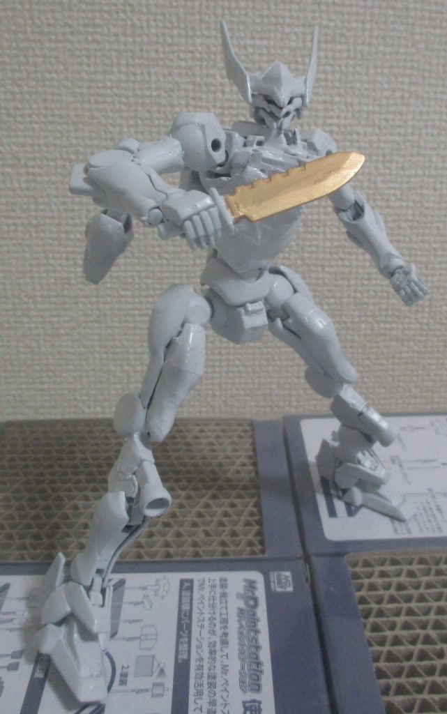 使用した機体は、ジャンクと化してたファラクト、ルブリス、ダリルバルデのパーツ。それと頭部は「鉄血」のグレモリーをそのまま使用（あとガンダムフレームの腕もアームにしてます）。