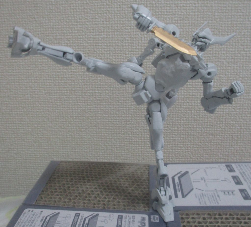 台座無しでここまで片足立ち出来ます（写真撮ったらすぐ倒れましたが・・・ｗ）。