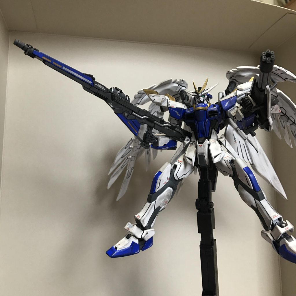 こちらはガンダム デルタカイのロングライフル、ストライクルージュ+IWSPのガトリングシールドと射撃重視設定です。ガトリングガン砲身のシルバー塗装は拘りましたww