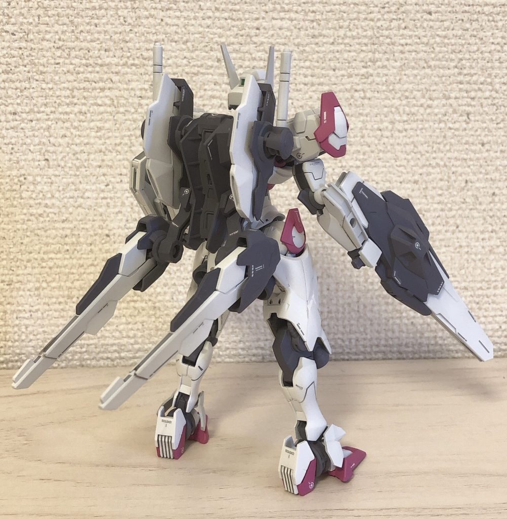 ビットオンフォーム尻のビットをショートシールドに見立てて装備させました