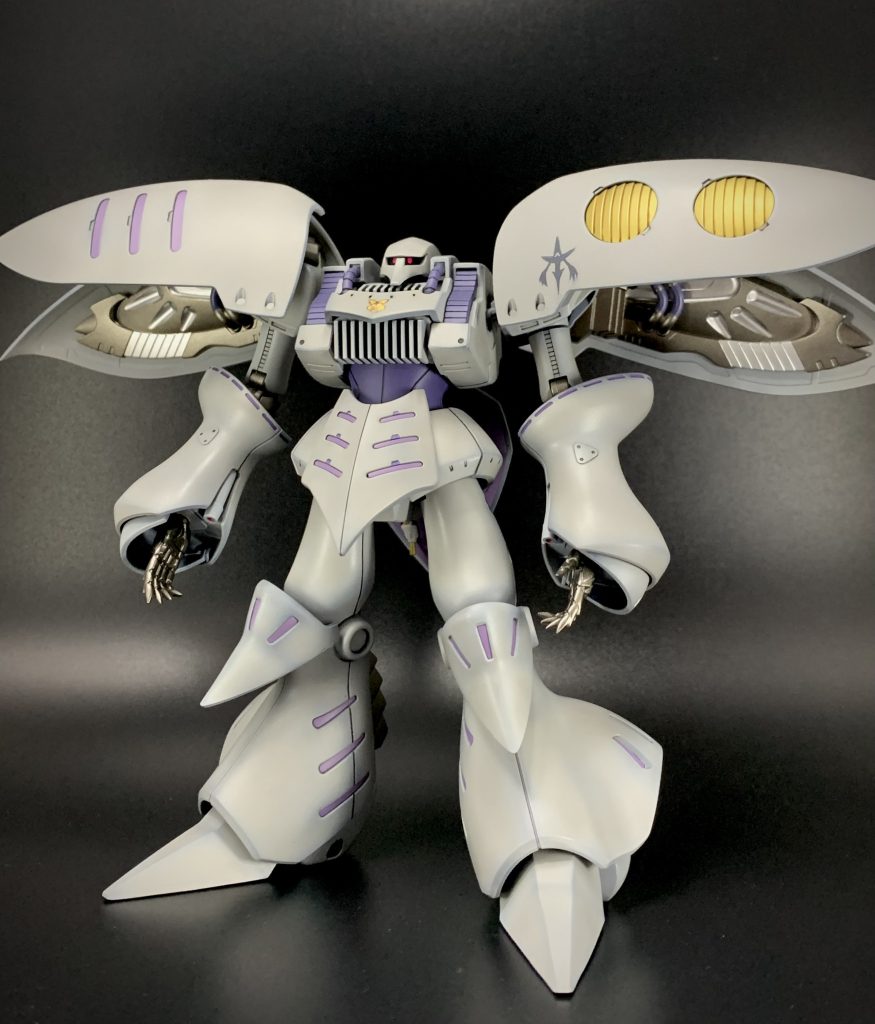 全身グレーがかった白に、薄紫の差し色が素敵なキュベレイを再現してみました。ガルバルディほどキットと形に違いは無いものの、細かなディテールが違うので彫りました。あとはバンダイエッジを削って各部尖らせました。