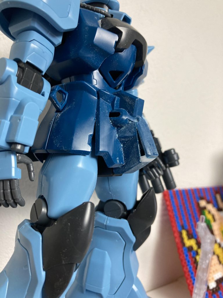 ふんどし部分の角度を変更。胸を前に迫り出し。