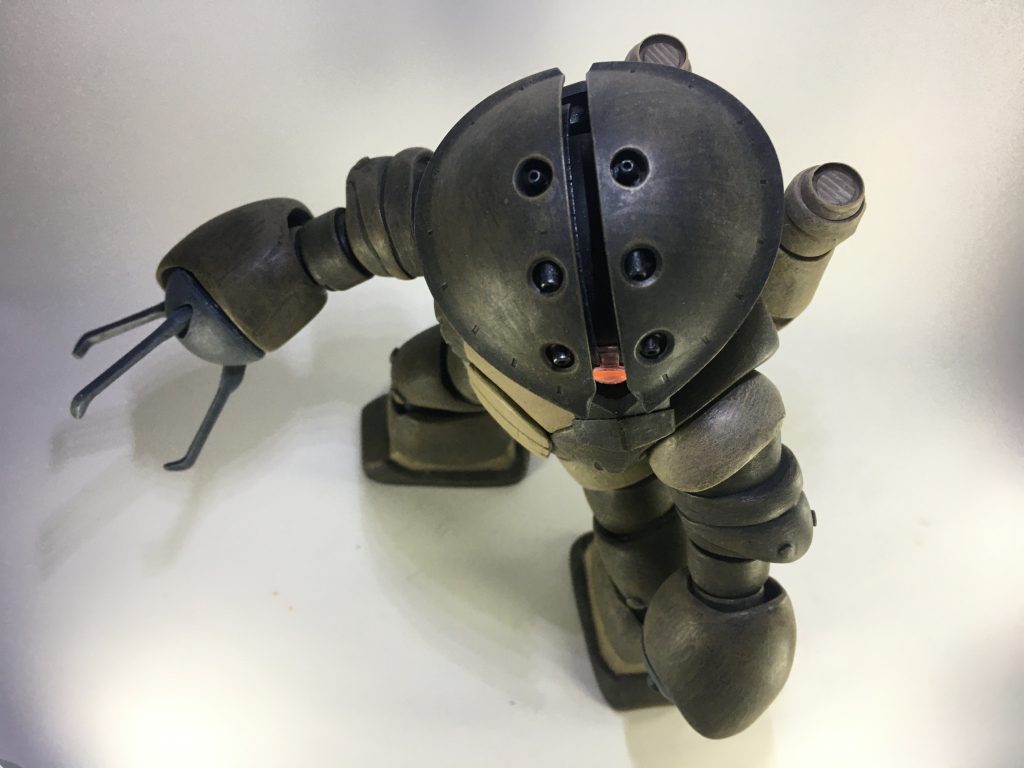 ダリル装備を外した状態のアッガイですが、スタイルはサンダーボルトに登場した物に寄せています。通常アッガイもなかなかお気に入りです。😆