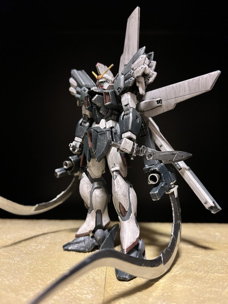 密接戦に特化した機体という事ですが背負い物が大きくてそうは見えませんね分かってますでもね　やってみたかったんです