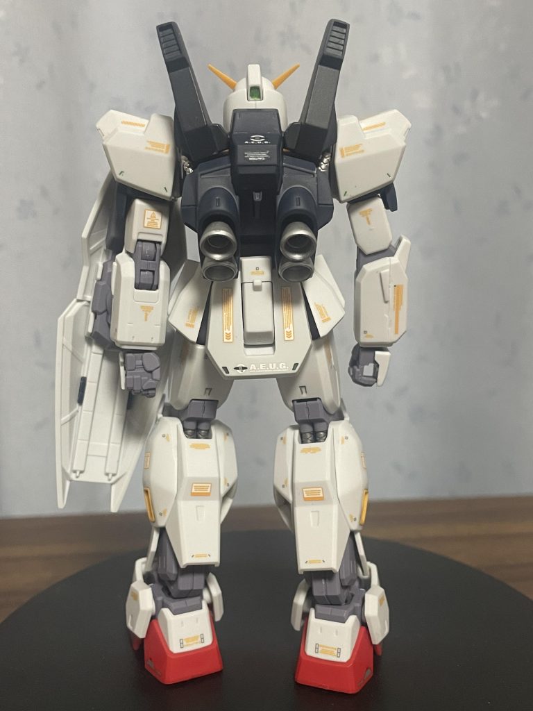 うしろ姿見ると結構貼りましたね^ ^