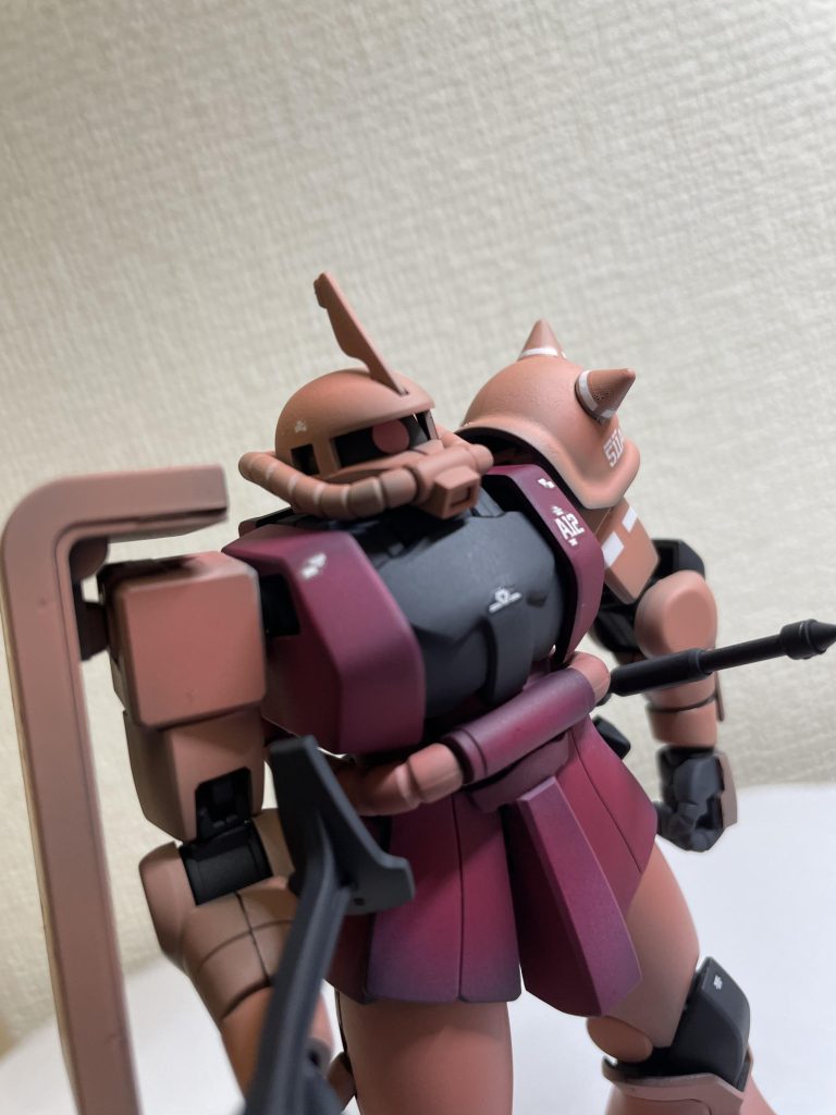 HG シャア専用ザクII–2枚目/制作者：工房たなか