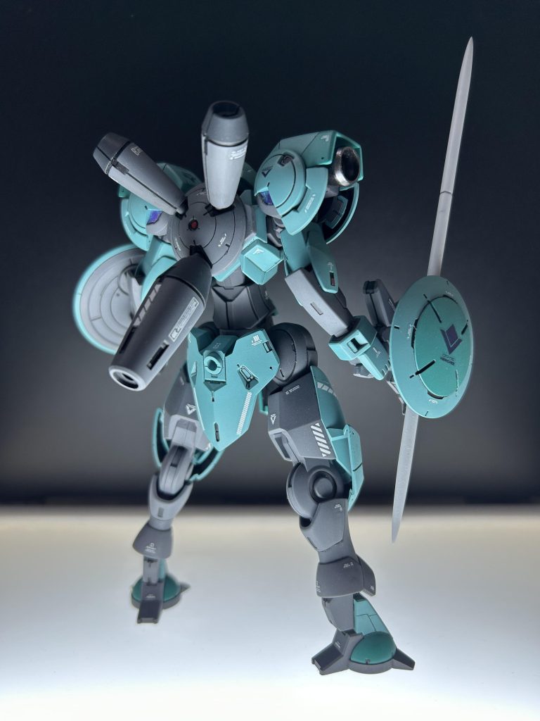 水魔女は断片的にしか観れてないのですが、グラスレー社のMSの何処かツイマッド社にも通ずる官能的なデザインにやられてしまい、気づいたら着手してましたw