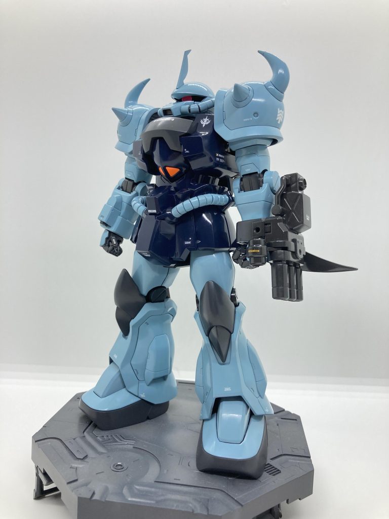 やはりグフカスは煽りの角度が似合いますね〜