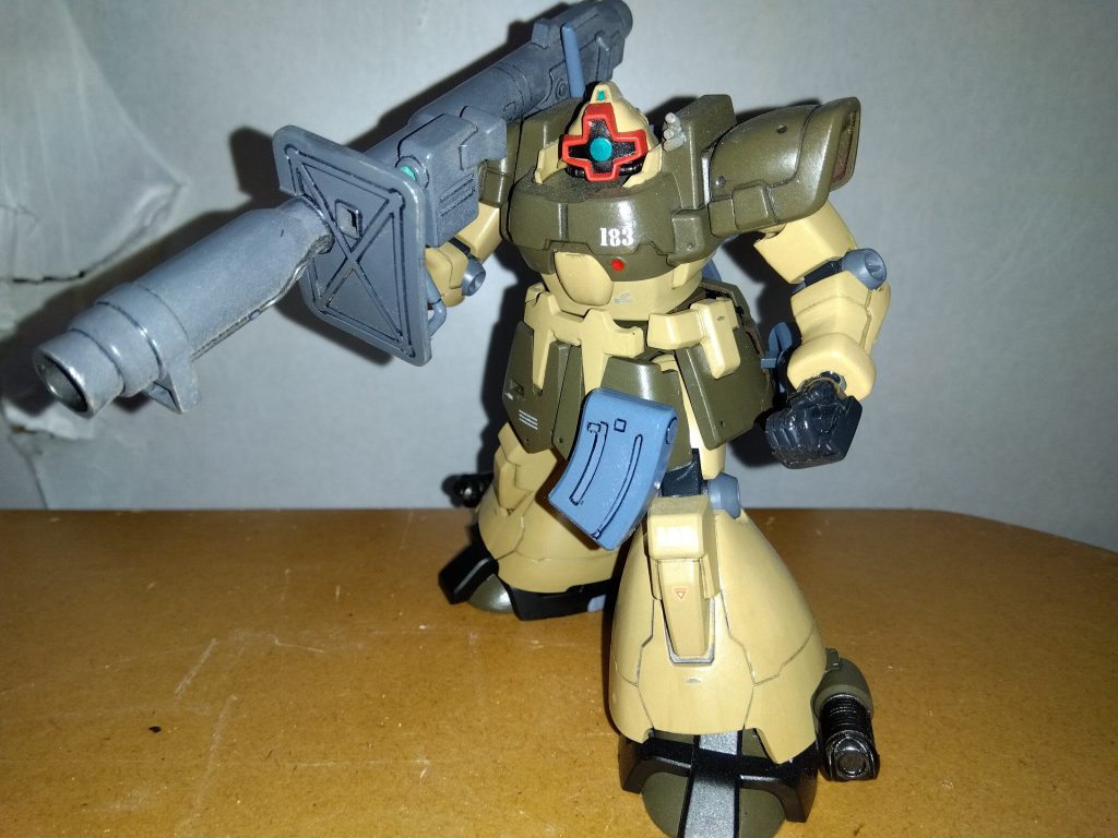 　最後までご覧いただき、ありがとうございました。　今回、７０投稿目記念作品「熱砂の攻防戦 ～in 0079～ 」の製作を決めて、若いころに製作したキットをようやくきちんとした形に仕上げることができました。　また、モーメント機能に投降した続編「ア・バオア・クー編」にもたくさんのコメント、ありがとうございます。　個別投稿も含め、もう少し続くので気長にお付き合いください。　最後になりますが、本作品をご覧になっての感想などいただけますと幸いです。