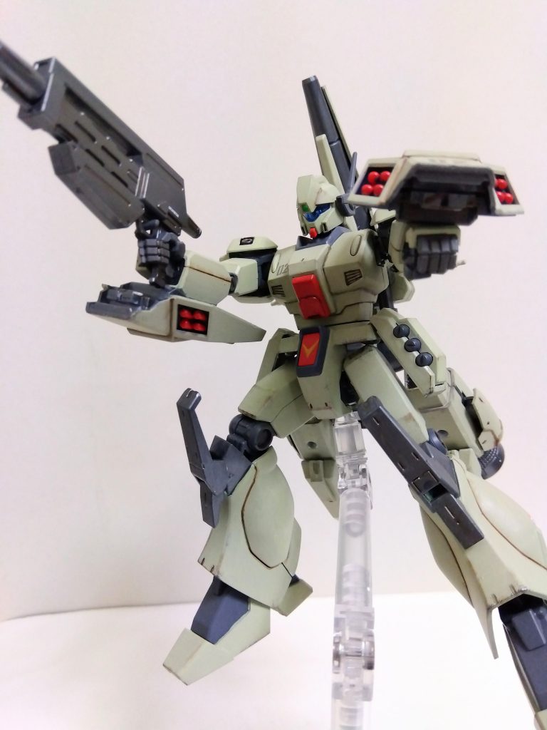 カラーリングはいつも通りシタデル&ファレホ&リアルタッチマーカーで。今回使ったシタデルのカラー(IONRACH SKIN)がジェガンに上手くマッチングしてくれました。