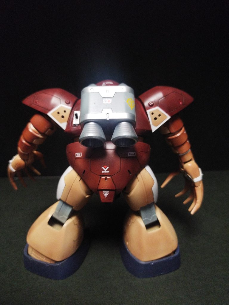 スイッチは背中から入り切りできるように出してます。