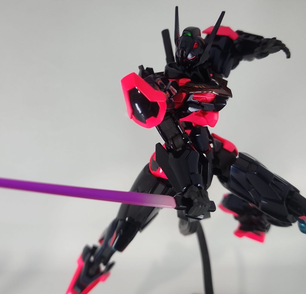 ビームサーベルのエフェクトはグラデーションをかけました。