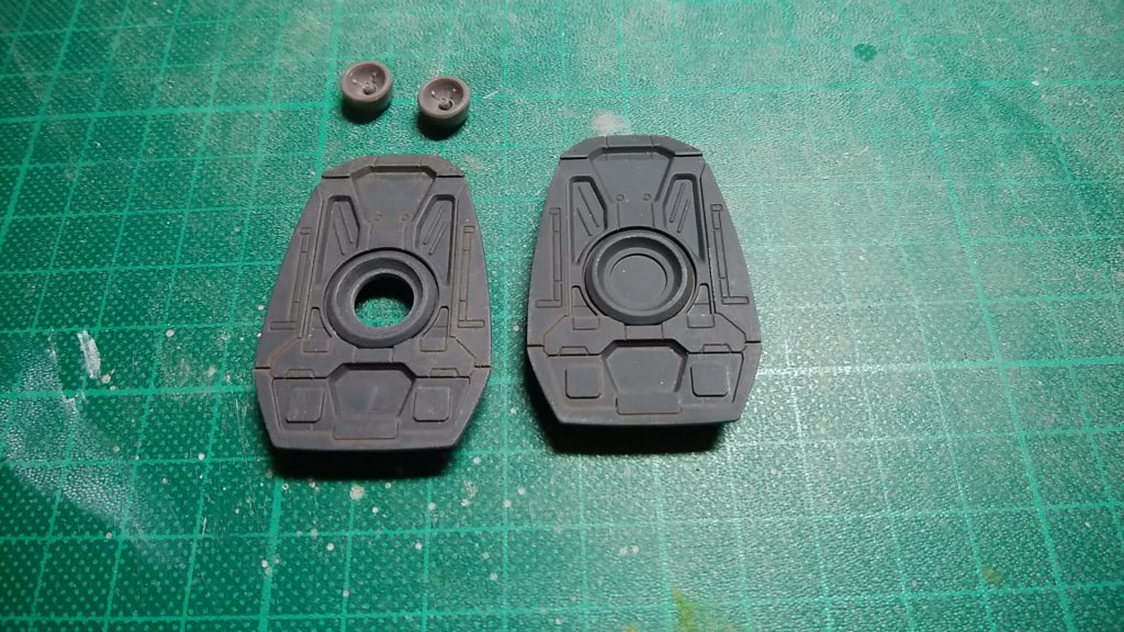 バーニアも開口してディティールUP。基本塗装→バトルダメージ+チッピング→ウェザリングして終了。最後までご覧いただきありがとうございます。