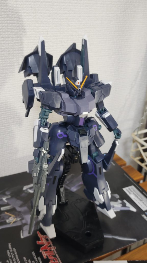 バックパックの予備の腕が2本ありませんがバナージ専用ガンダムMk-Ⅱの材料になりました