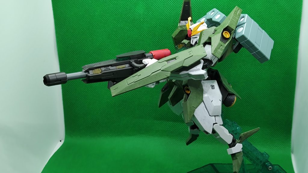 ビーム・ディフューズガンが銃身が伸びるように改造しましたもともと散弾と収束弾を使い分けできてたけどロックオン機のような狙い撃ちもできる感じです