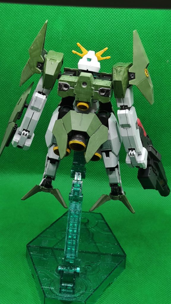 アリオスの支援機のGNアーチャーみたいなイメージなのでGNドライヴは搭載してないですビーム・ディフューズガンにGNコンデンサーみたいなのが2つもついてるから弾切れはきっと大丈夫でしょう