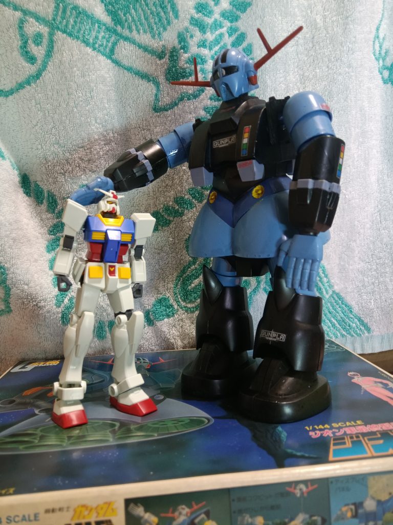 EGガンダムと比較　ジオングでけえ