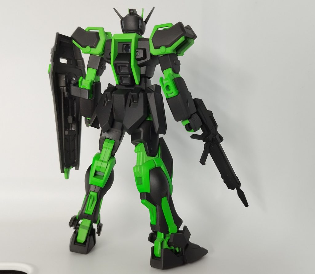 こいつ、またEGストライクつくってるよ–4枚目/制作者：たけぼー