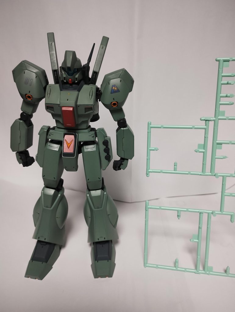 成形色のランナーとの色の比較