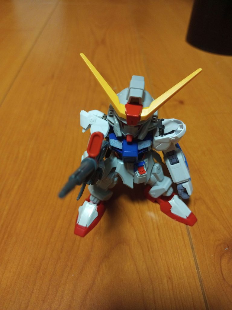 ラーガンダムやガンダムAGE‐3のパーツを使用していた初期案「デスティニー・デストロイ」。デスティニーの特性が活かせていないと感じたため不採用になりました。