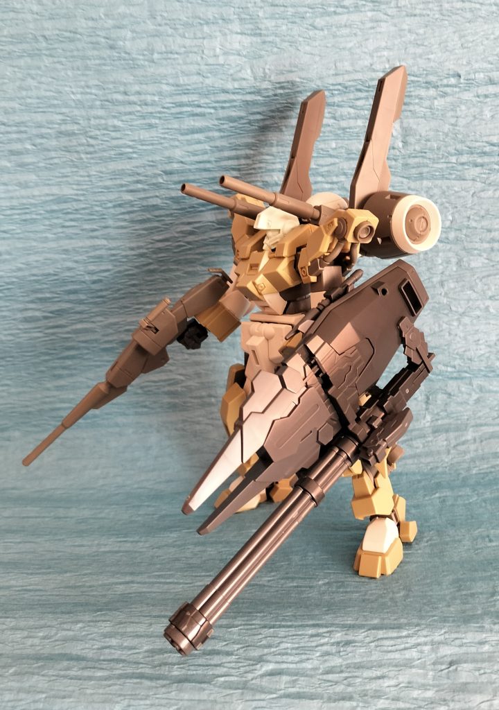 ガトリングやニードルはつける気がなかったけどもうどうせならと全部載せ。ガトリングはショートバレルも試してみたけどなんか違ったのでロングに。もう一セット手に入れてダブルガトリングにしたい。