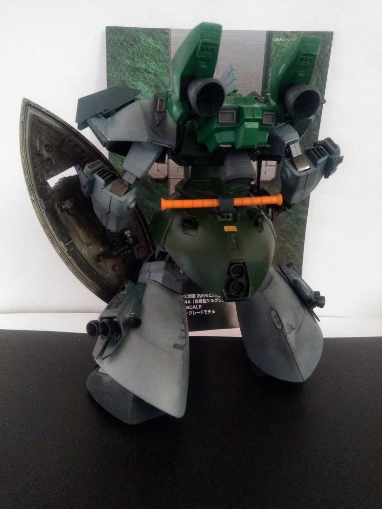 今回も只の〔なんちゃってRebuild〕ではアレなので｢ジオン独立火星軍 オールズモビル｣に参戦したパイロットという脳内設定です😊しかし、このキットは｢イェーガー｣要素が色濃いですね🤔 　　　　　                                   まぁ、一番好きな｢ゲルググ タイプ｣なんだけど😆