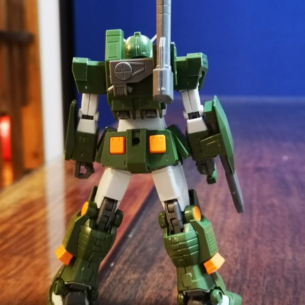 閲覧ありがとうございます！今回はHGUC フルアーマーガンダムですフルアーマーでもノーマルでも作りがいいですねしかもパーツ少なめでしっかりしています今回も少しだけプロポーションを変えつつ自分好みにしていきたいと思います塗装をするか迷っていますが、結局塗るんだろうなぁハゲるんだろうなぁ今日ははここまでです（2枚目）