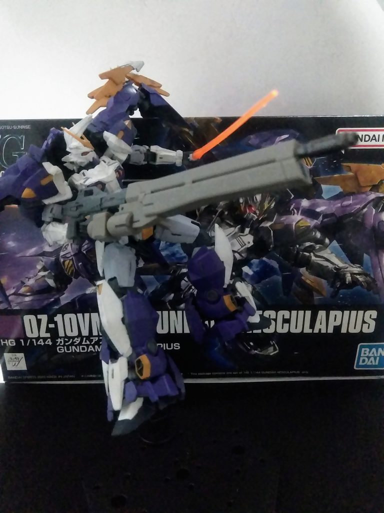 何だか、手持ち武装が寂しいので何時も通りに「大型重火器」持たせてみました😤ふぅ😔💨 落ち着いた・・・