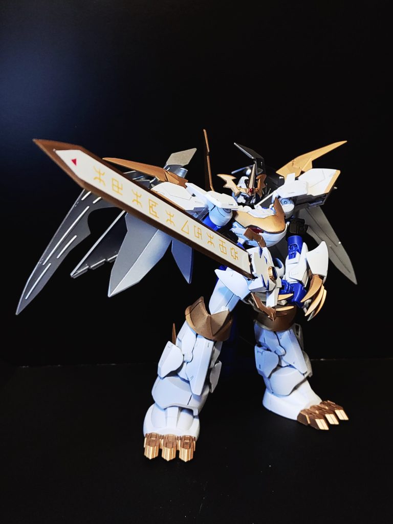 サンライズ的な。バトスピのパラディンモードもこんなポーズですね。好き。