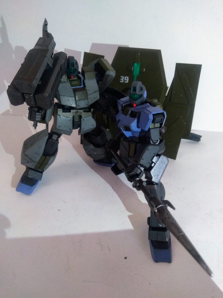 スピアを携え突貫です❗🧐止めときゃいいのに・・・この後はきっとお約束の展開でしょう😥 モブの宿命ってヤツですね🤔