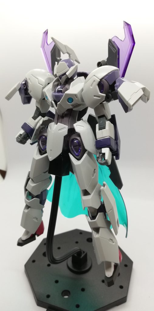 昔に制作した改造ガンプラ第14弾  ミカエリス セイクリッドリッター–2枚目/制作者：リチウムイオン