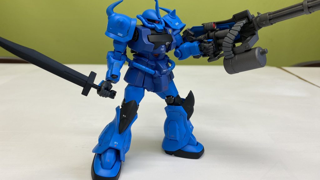 ブルー系2色は調合色です。黒色はガイアノーツのブラックサフのみです。武器はガイアノーツのガンメタルサフです。トップコートにガイアノーツの艶消しクリアでまとめました。