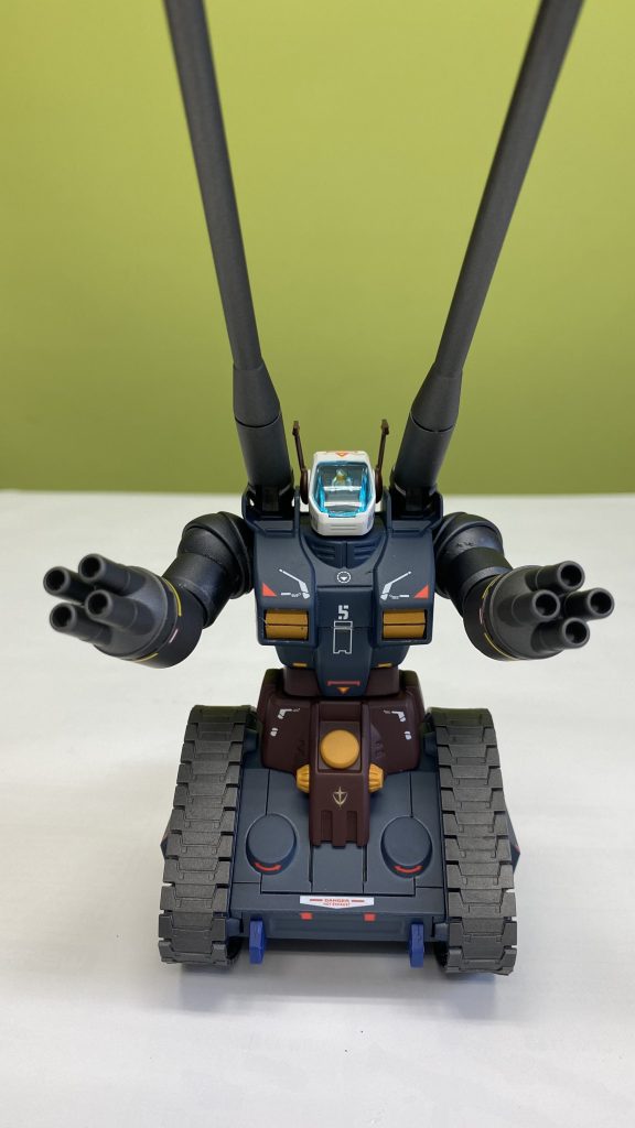 前面です。情報量が増えました。スミ線も入れました。