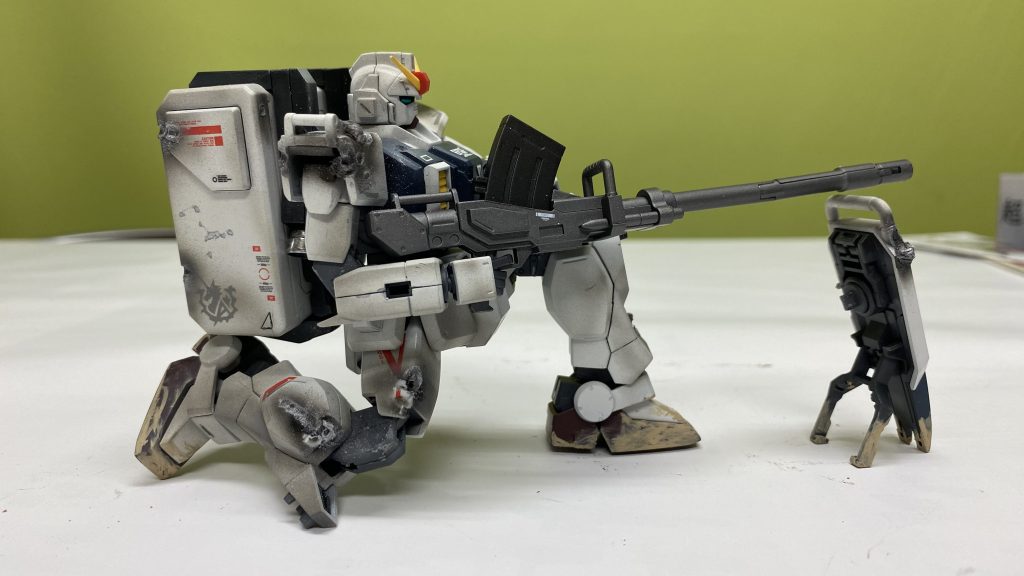 HG陸戦型ガンダム–2枚目/制作者：shin ei