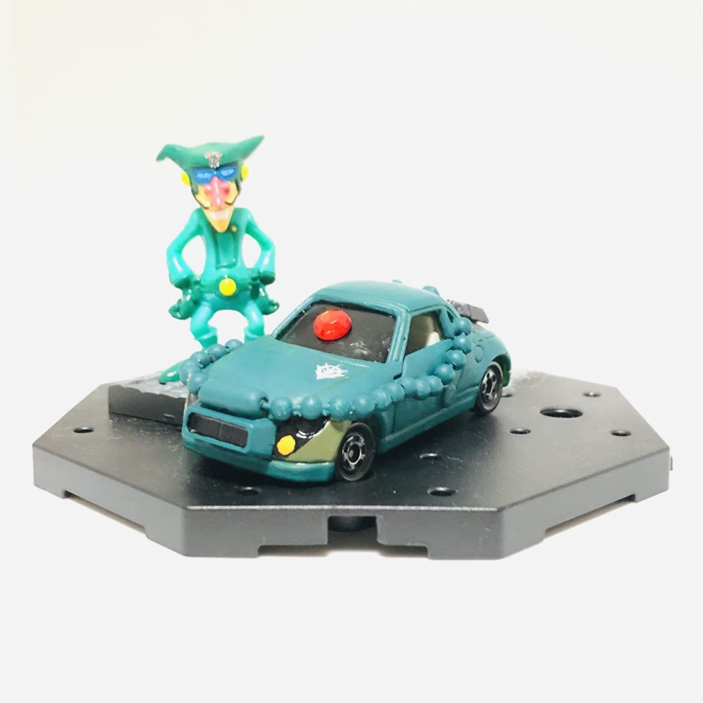 グフフ、見て見て、かっこいいでしょー！ザクカーよー！