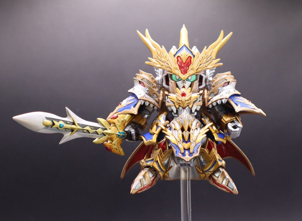 角のエッジを尖らせる等、一部改造しております。