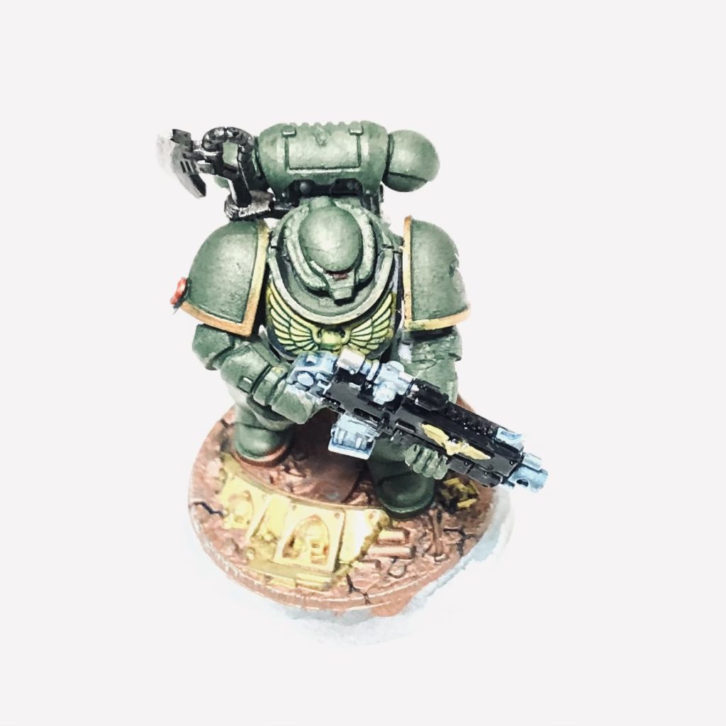 上からのショットが一番ザクっぽいかも