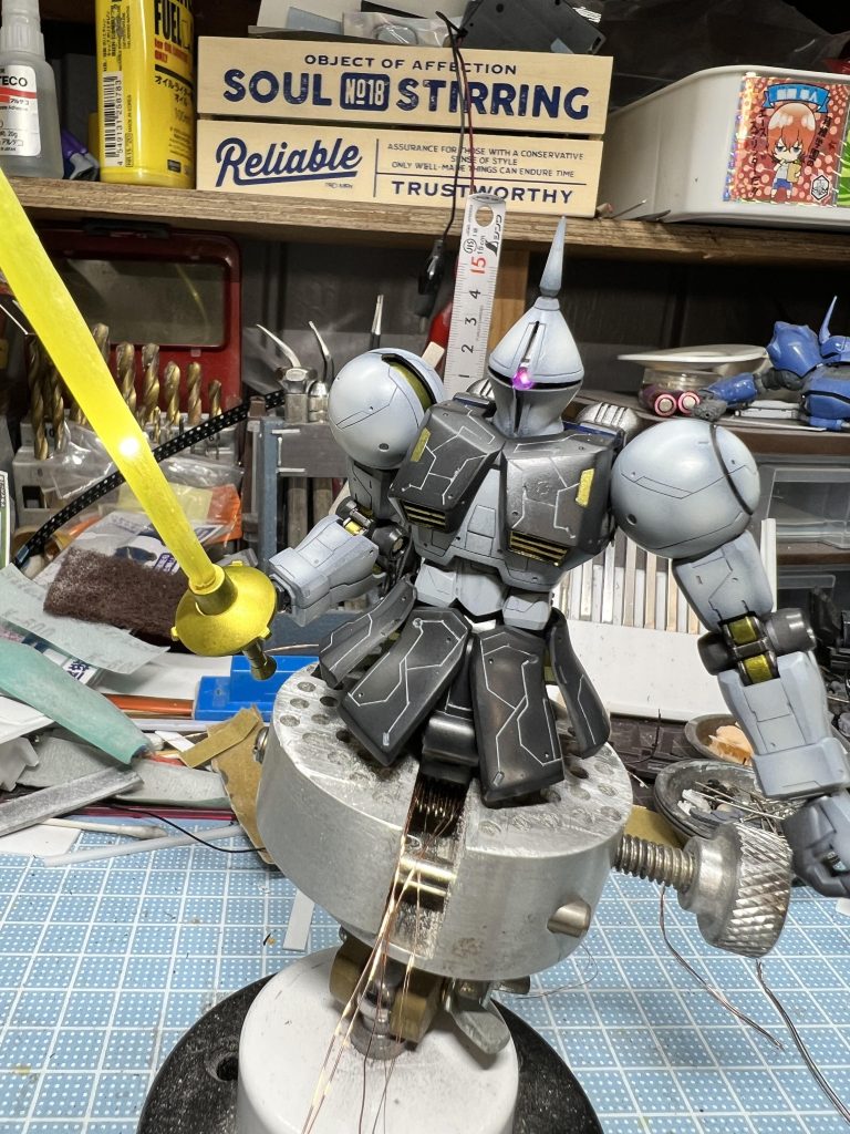 ギャンのビームサーベルは悪戦苦闘しました😅