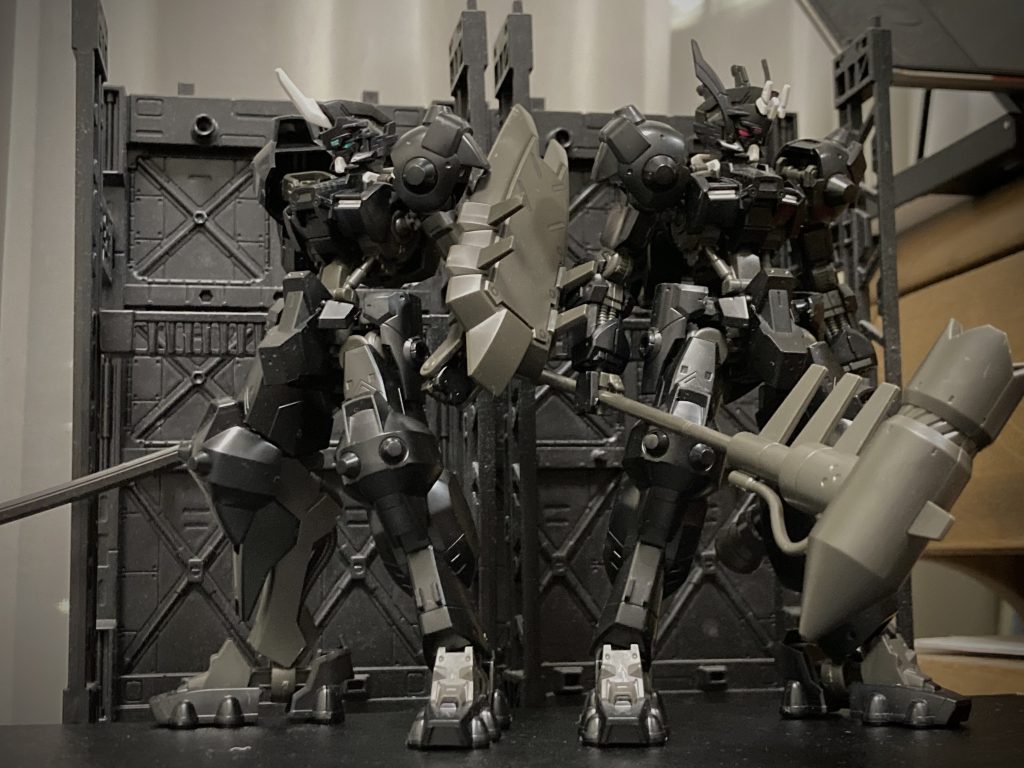 ようやく姉妹機が作れました〜。ウヴァルがラクダの悪魔なので、オロバスという馬の悪魔として命名しました(1本角でそれっぽいかなと)。