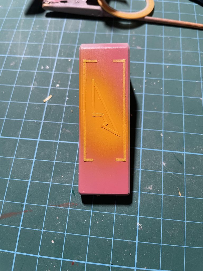 マスキング、まーしんどかったです（泣)２度とやりたくない…とか言いつつ、低コスト、サイズ調整が自由なのと、思ったよりキレイに作れたので、またやるかも（笑）