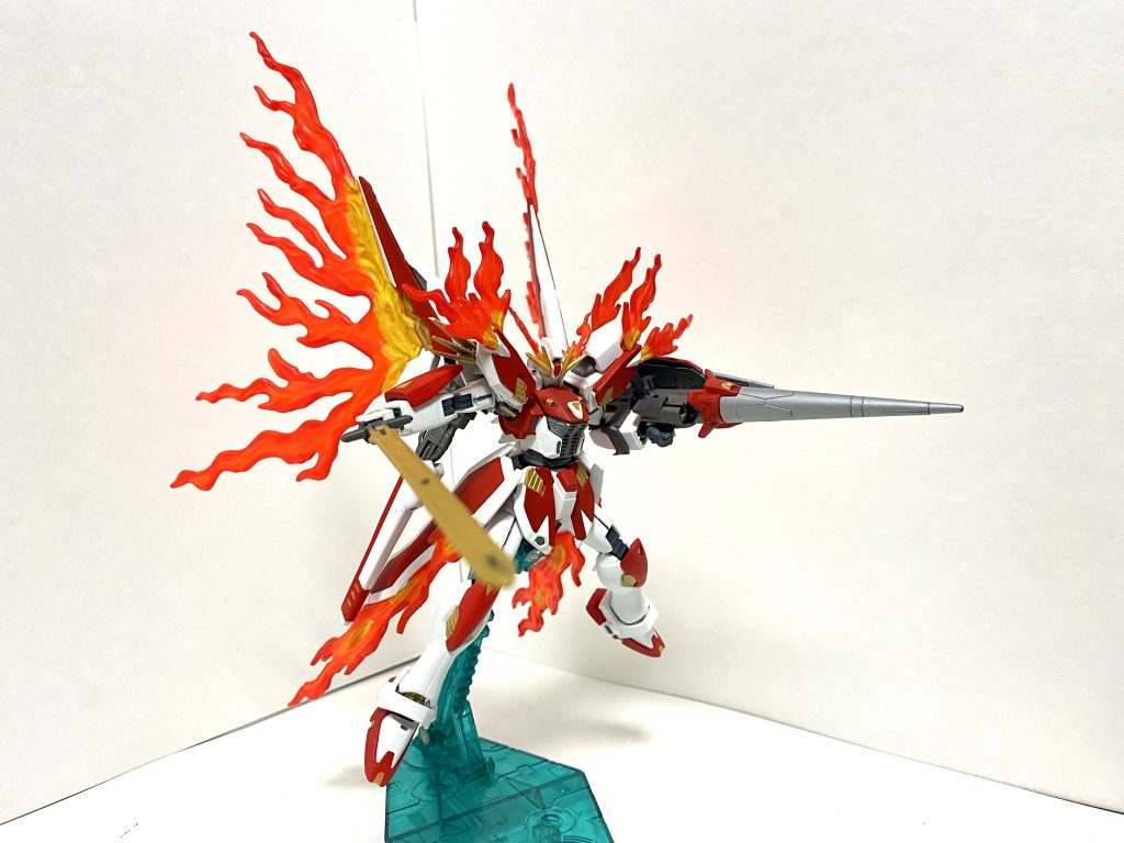 炎を纏った聖騎士と呼ばれたことも