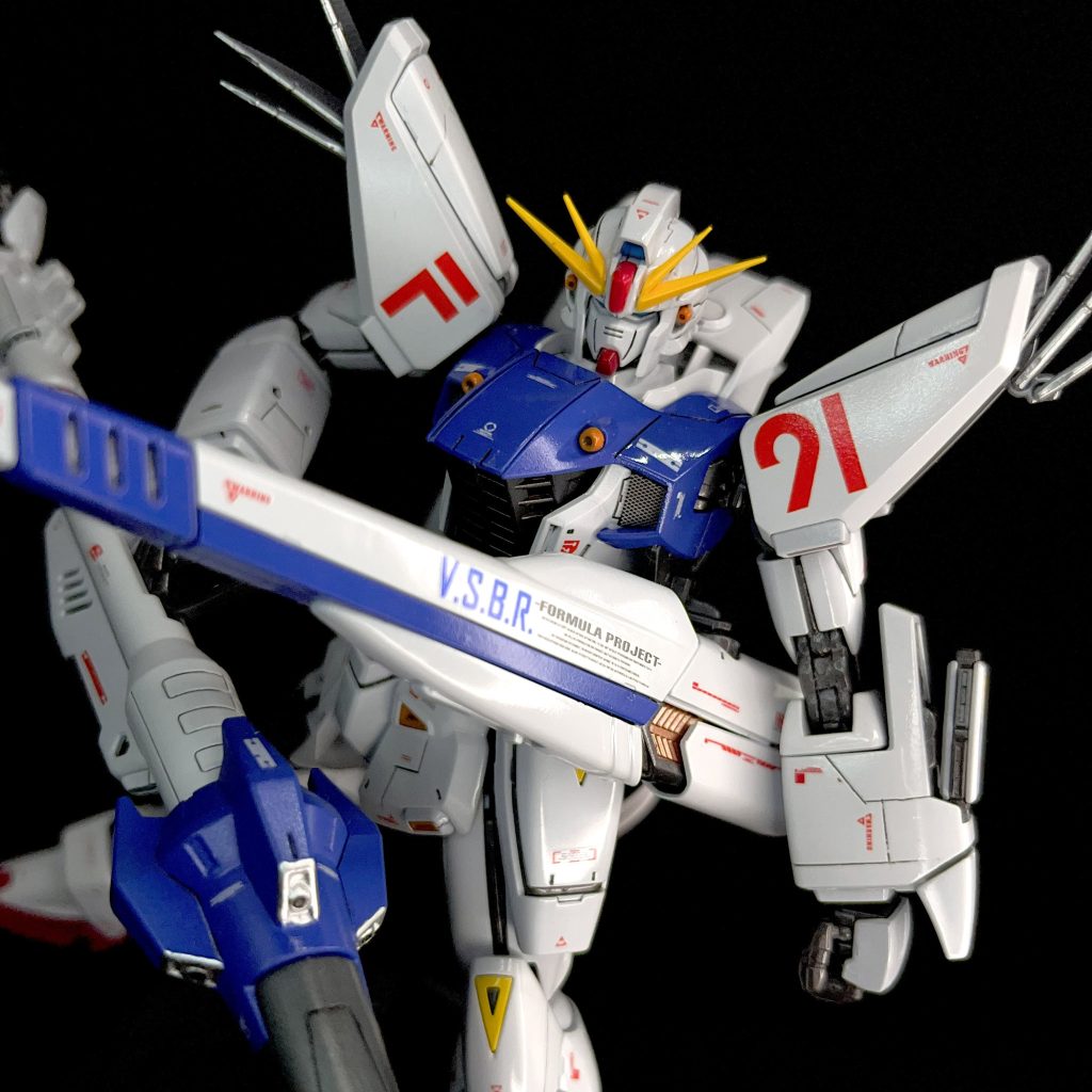 自分が生まれる前の作品なのに古臭さを感じず、スタイリッシュでムダの無いデザインはやっぱりカッコイイですね!ご覧いただきありがとうございました!