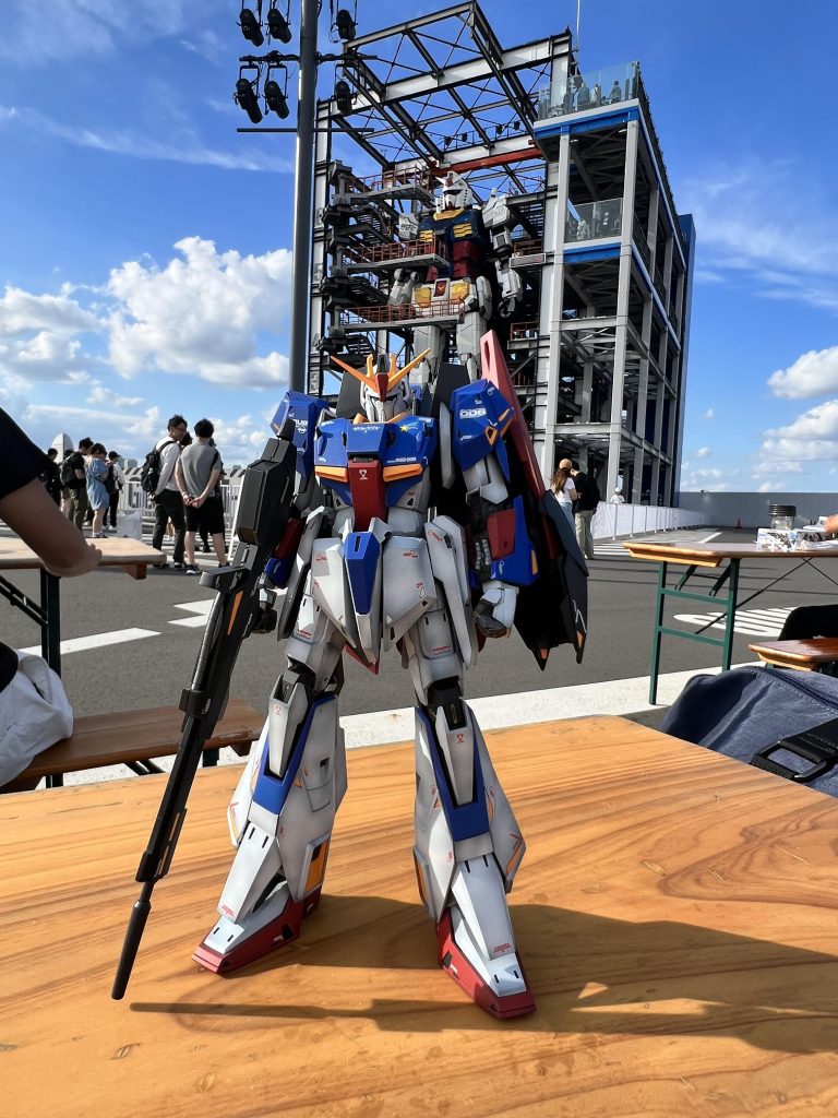 先月東京観光の際ゼータも連れて行きました。無事天気が良くいい写真も撮れました。