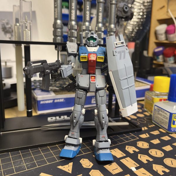 初のスジボリ、墨入れに挑戦！ジムスレッガー搭乗機